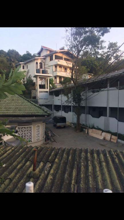 Deevar Inn Kandy Exterior photo